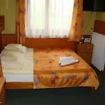 Bed & Breakfast Stenia 3*