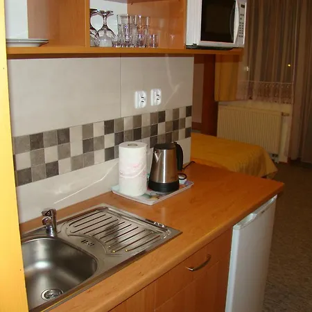 Stenia 3*